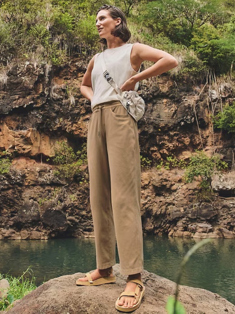 Athleta Farallon Pant High Rise Pull On Straight Leg LT L Tall Big Sur Brown Tan